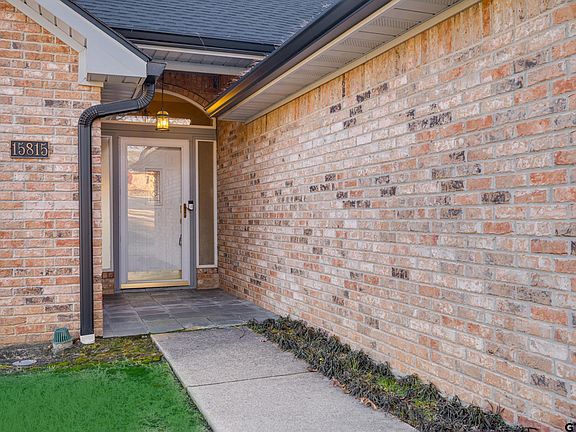 5th image of 15815 Cedar Bay Dr