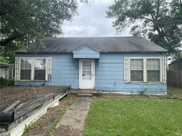 1407 E 23rd St, Bryan, TX 77803