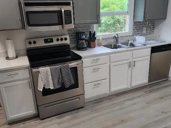 609 SE 164th Ave, Portland, OR 97233