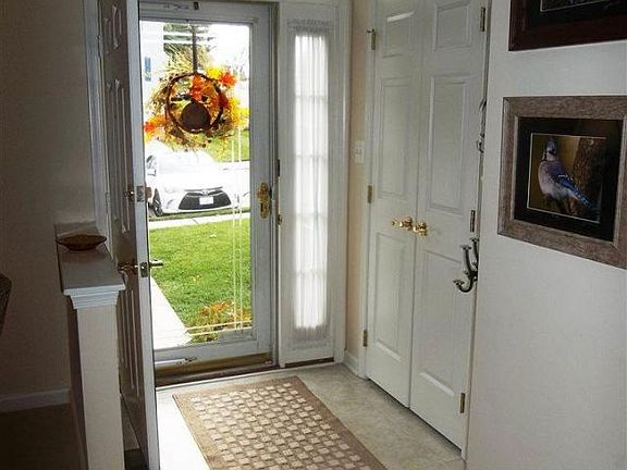 2nd image of 16044 Sherwin Ct