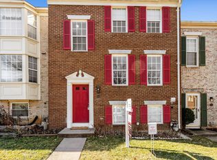 7033 Braddock Mews Pl, Springfield, VA 22151