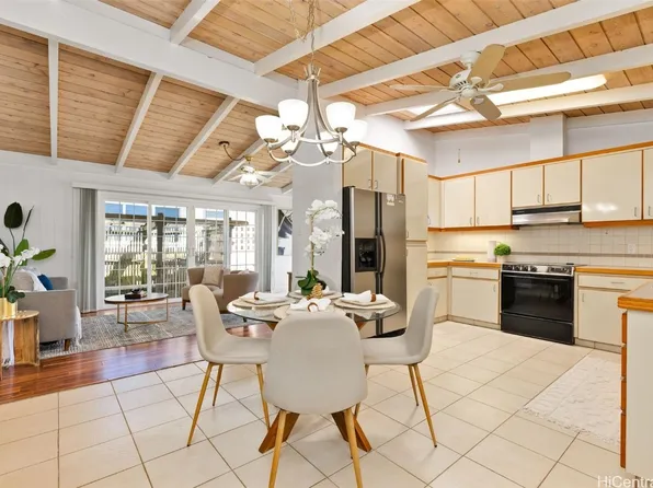 416 Lanipuao St, Honolulu, HI 96825
