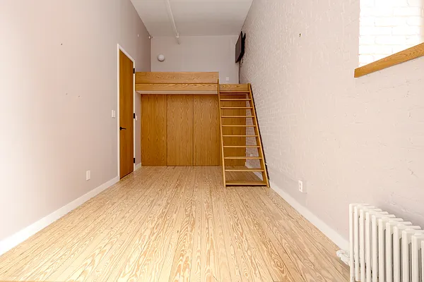 Sold by Building Equity Real Estate LLC | media 20