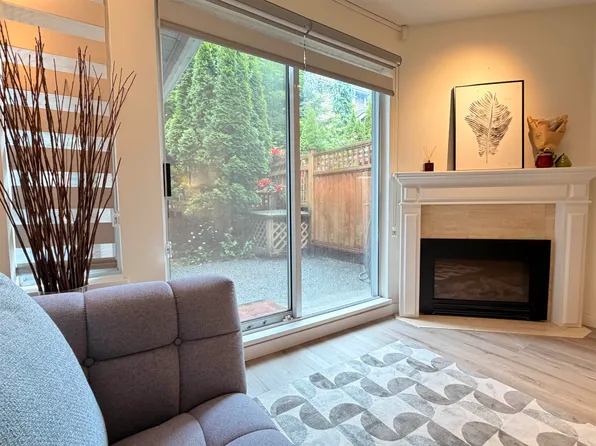 7184 Stride Ave #5, Burnaby, BC V3N 1T7