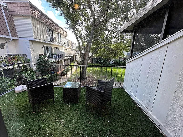 6060 Village Cir #6060 — Photo 19