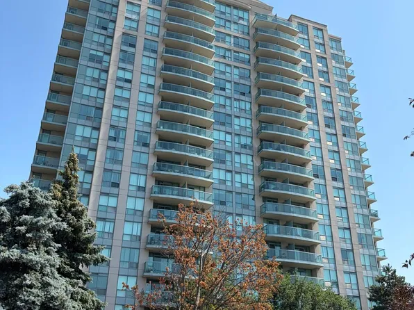 2545 Erin Centre Blvd, Mississauga, ON
