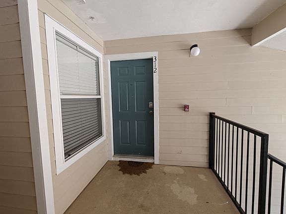 3rd image of 3800 SW 20th Ave APT 312