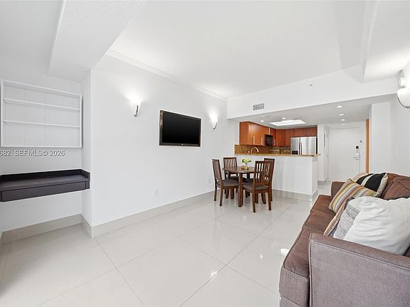 2nd image of 2951 S Bayshore Dr #1111