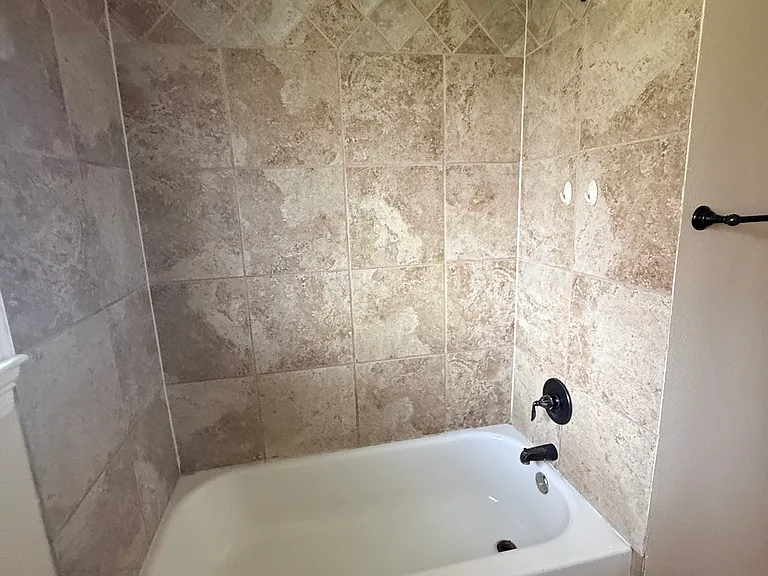 2409 Pecan Dr — Photo 9