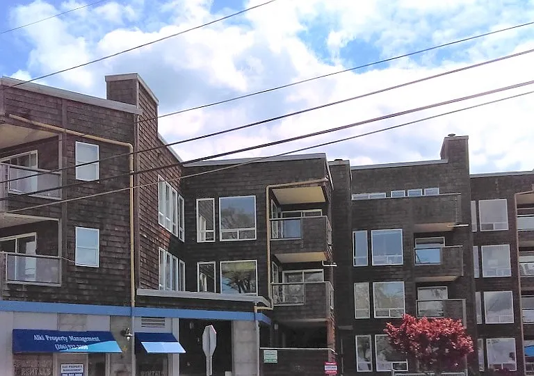 2770 Alki — Photo 1