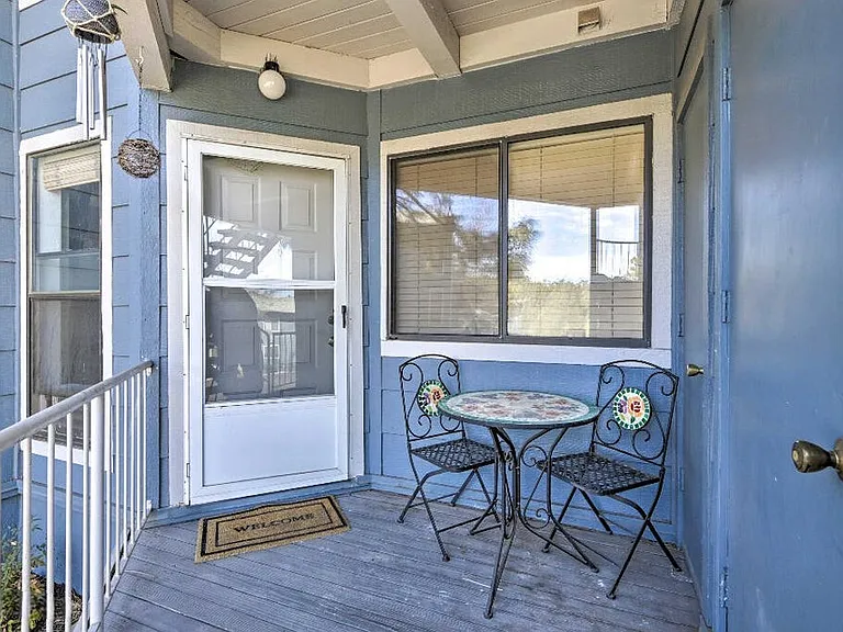 2700 S White Mountain Rd #201 — Photo 5