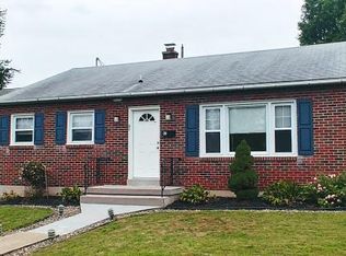 62 Runyon Rd, Hummelstown, PA 17036