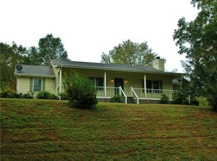 3303 Montgomery Dr, Gainesville, GA 30504