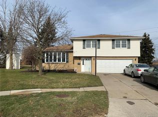 54 Tamark Ct, Cheektowaga, NY 14227