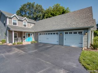 126 S Lincoln St, Westmont, IL