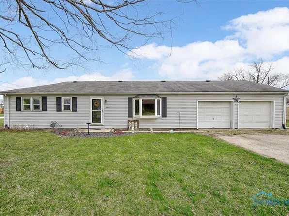 381 N Beecher St, North Baltimore, OH 45872