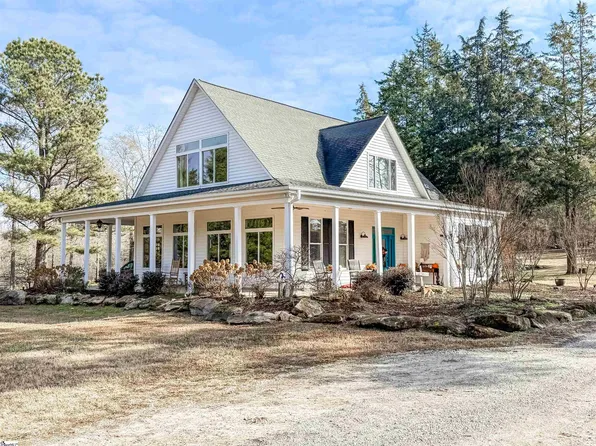 2257 Fairview Rd, Fountain Inn, SC 29644