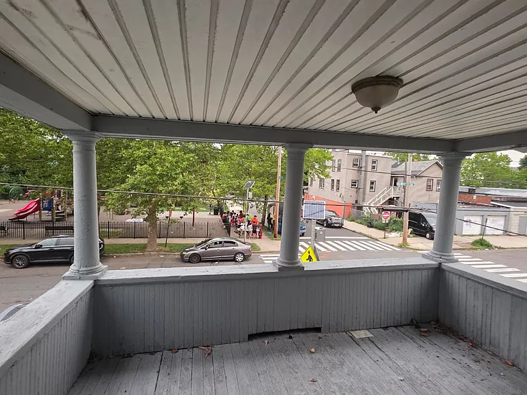 431 Greenwich Ave #2 — Photo 14