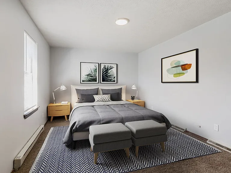 East Memorial Apartments — Photo 5
