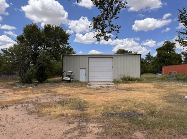 Brown Ave, Stinnett, TX 79083