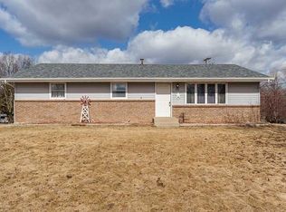 355 E Roosevelt Rd, Stillman Valley, IL 61084