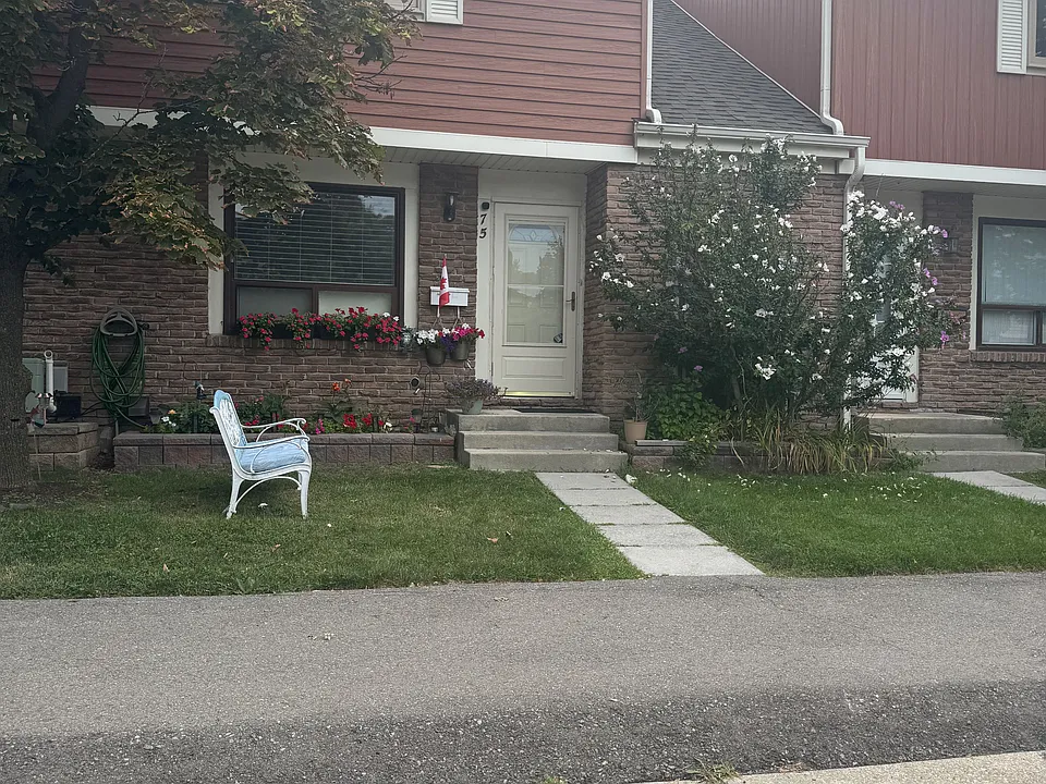 98 Falconer Dr #75