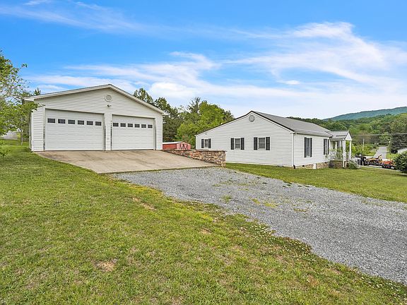 4th image of 119 Mountain View Dr