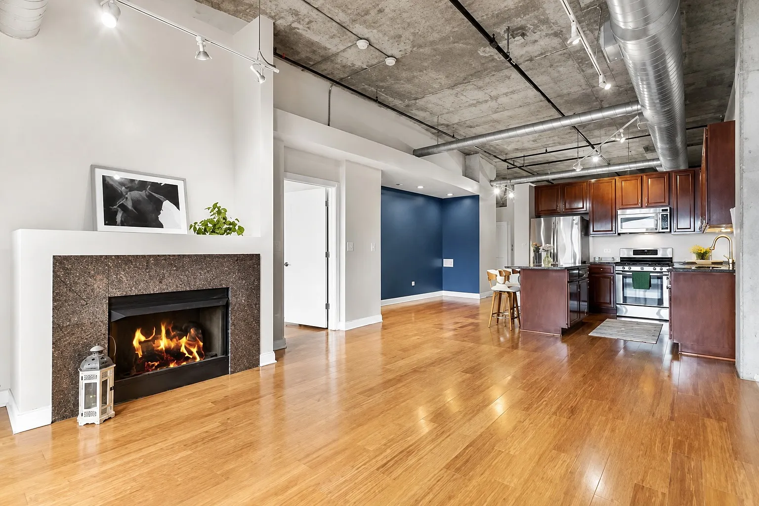 2 bed, 1224 sqft, $3,500 — Photo 4