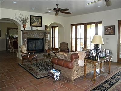 3rd image of 1446 Riverview Cir E