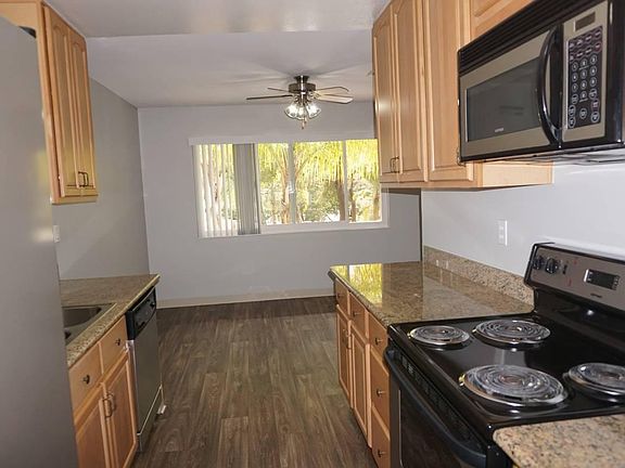 2nd image of 550 Tyndall St #7