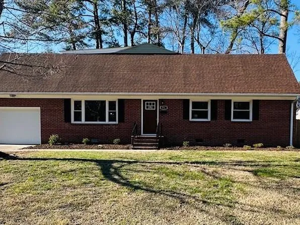 75 Sweetbriar Dr, Newport News, VA 23606