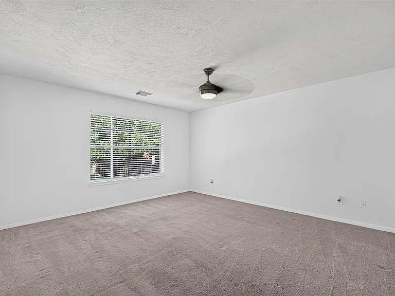 1806 Oak Ridge Dr — Photo 20