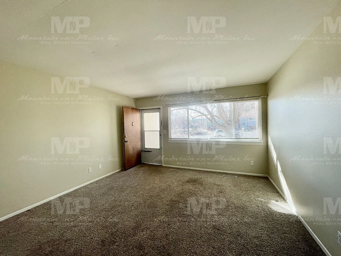 2 bed, 1.0 bath, 750 sqft, $1,595 — Photo 3