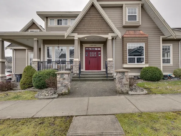 18938 54a Ave, Surrey, BC V3S 6R4