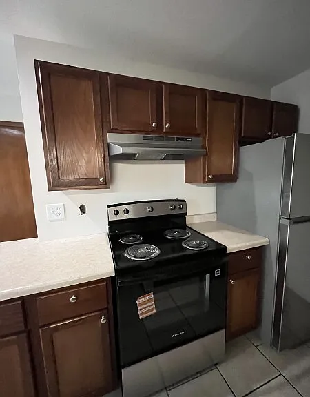 1950 Maple Ave #1950 — Photo 1
