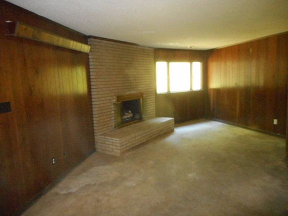4th image of 357 Kingswood Dr