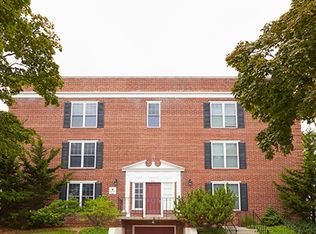 2443 N Murray, Milwaukee, WI 53211