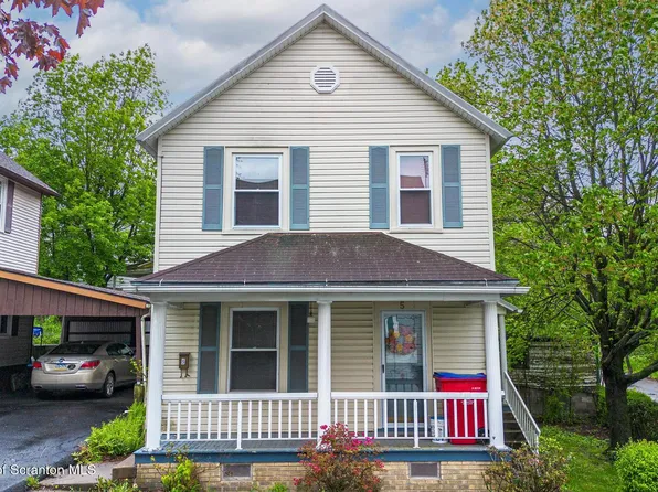 5 Harlem Ave, Carbondale, PA 18407