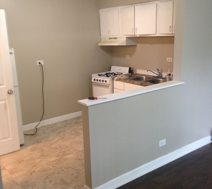 1st image of 12510 S Lincoln St APT 05