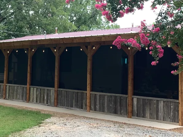 100 S Holman St, Brookland, AR 72417
