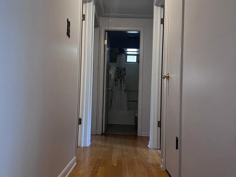 21228 Nottingham Dr — Photo 13
