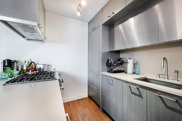 Rented by R New York | media 15