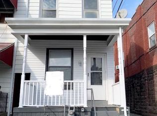 1143 Windsor St, Reading, PA 19604