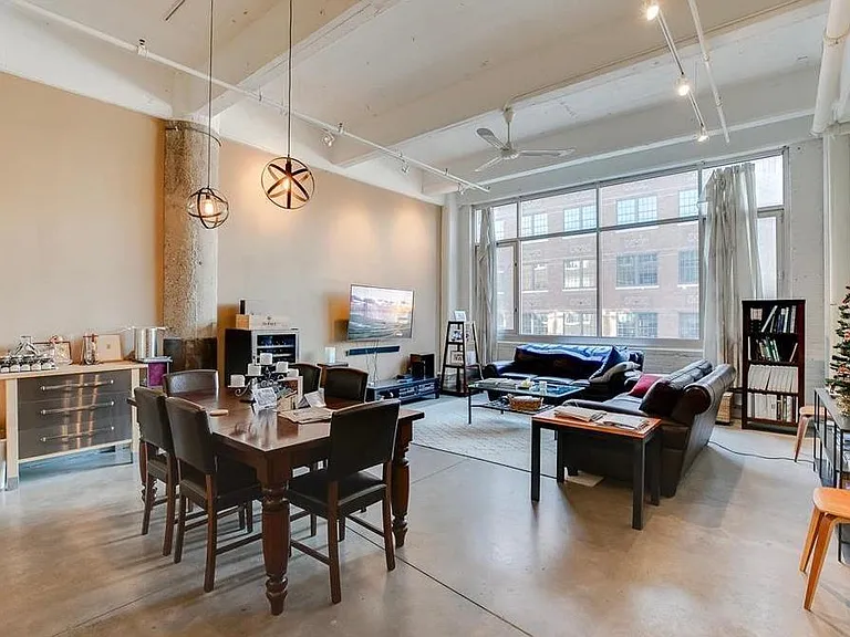 700 Washington Ave N #427 — Photo 3