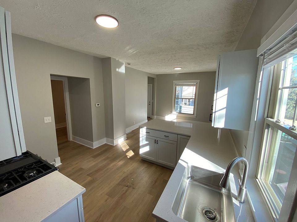 1st image of 3042 S 19th St