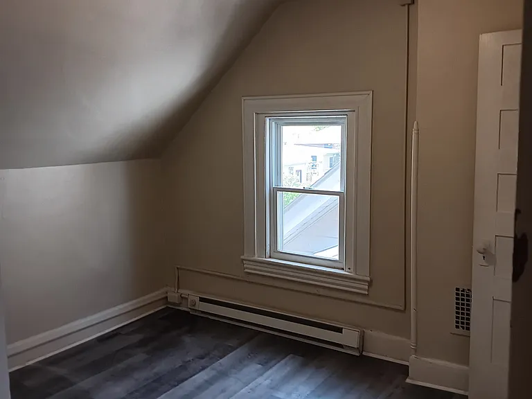 828 Tombler St #3 — Photo 6