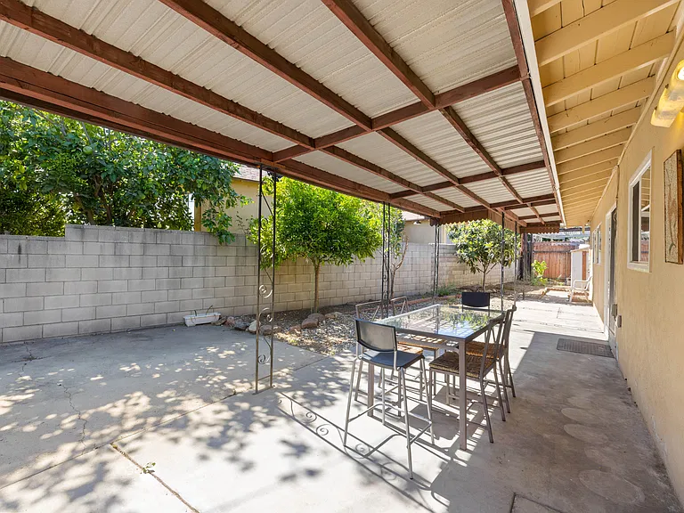 8824 Arcadia Ave — Photo 19