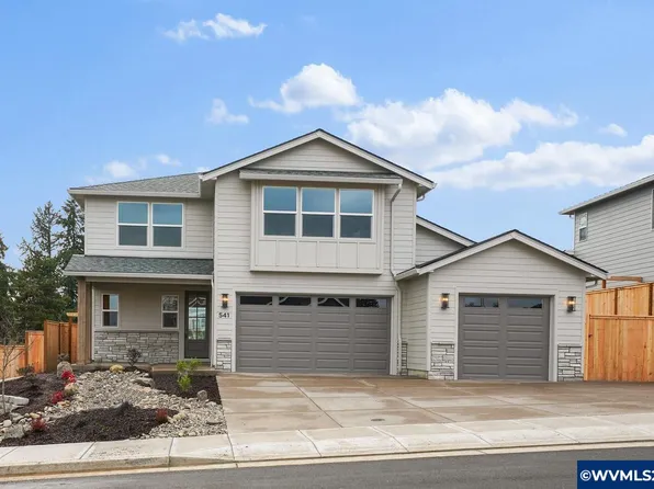 541 NW Crater Lake Dr, Dallas, OR 97338