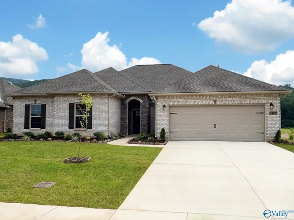 7129 Hickory Cove Way SE, Gurley, AL 35748