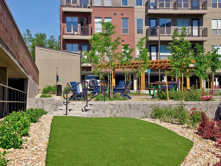 GW Apartments — Photo 15